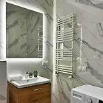 Gryf W Centrum Szczecina Parking By Stayly