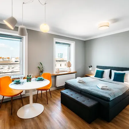 Gryf W Centrum Szczecina Parking By Stayly アパート シュチェチン