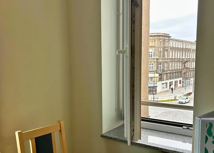 Gryf W Centrum Szczecina Parking By Stayly * Stettin