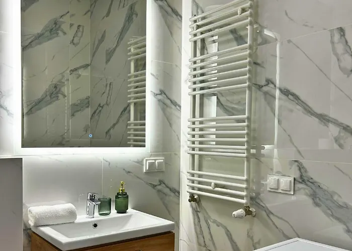 Gryf W Centrum Szczecina Parking By Stayly