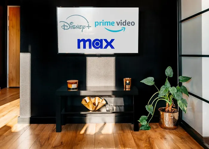 Gryf W Centrum Szczecina Parking By Stayly * Stettin